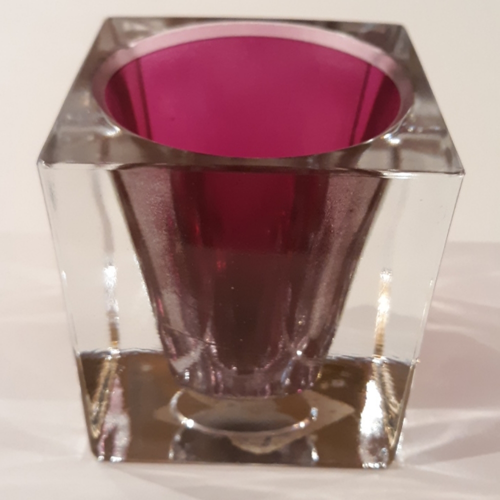 Candle holder